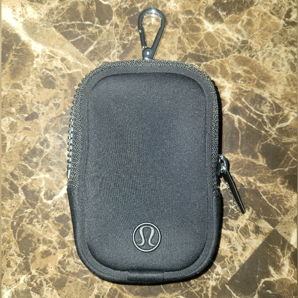 Lululemon Clippable Pouch